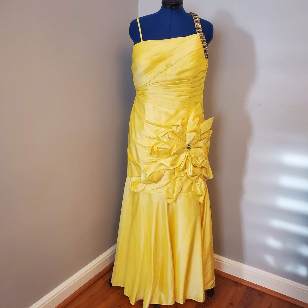 MOTHER OF THE BRIDE GOWN - YELLOW